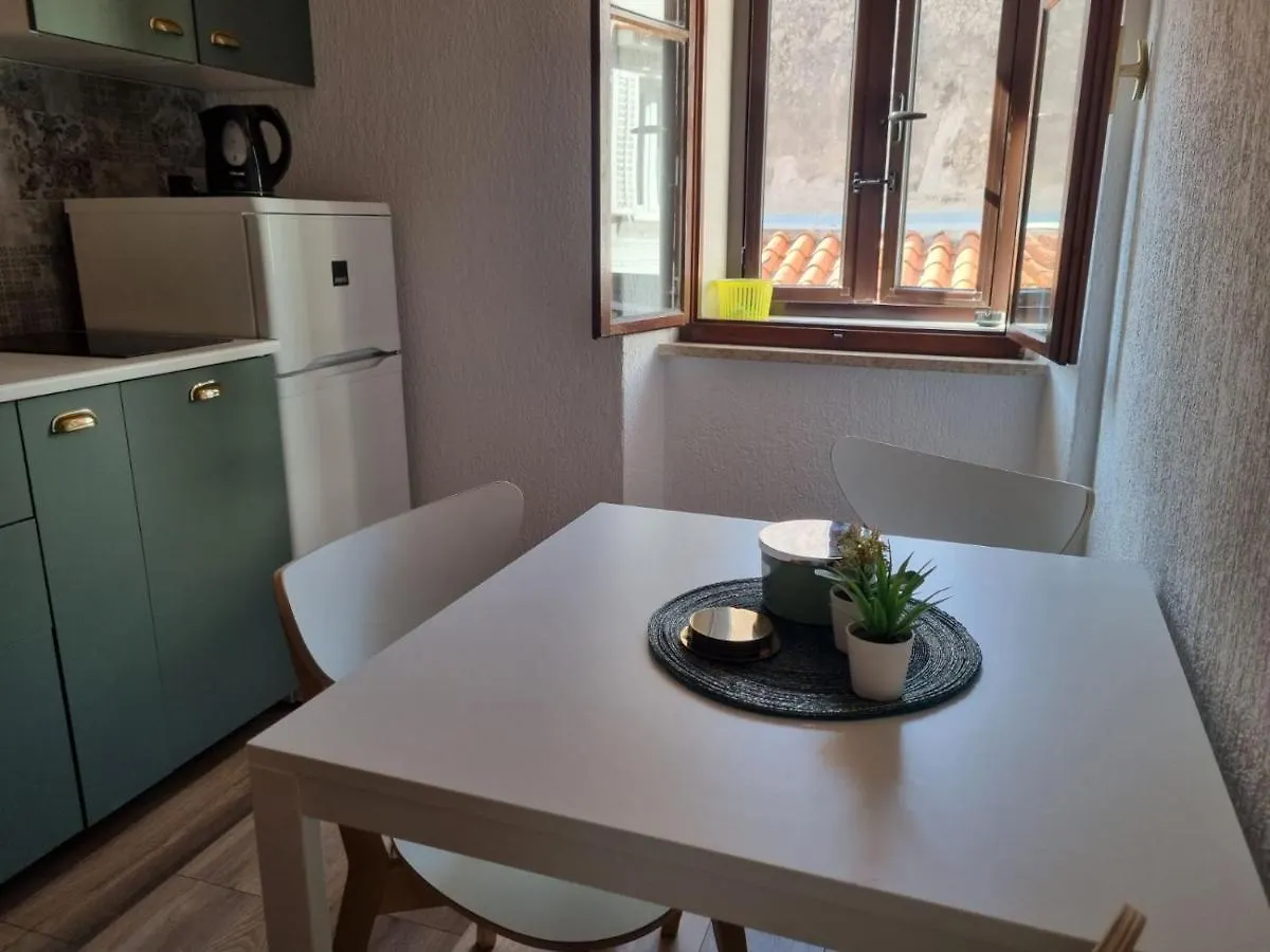 Apartman Iva Cres公寓 茨雷斯